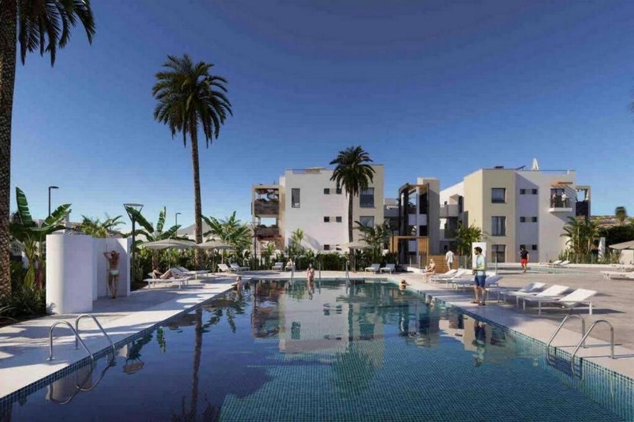 Green View Luxury Appartment In New Complex Pueblo Majorero Next To Golf Course 5 Min Walk From The Beach And Atlantico Shopping Centre In Caleta De Fuste Next To Cassino And Elba Sara Hotel 2 Bedrooms 2 Bathrooms Huge Terace! Екстериор снимка