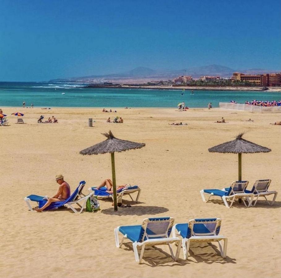 Green View Luxury Appartment In New Complex Pueblo Majorero Next To Golf Course 5 Min Walk From The Beach And Atlantico Shopping Centre In Caleta De Fuste Next To Cassino And Elba Sara Hotel 2 Bedrooms 2 Bathrooms Huge Terace! Екстериор снимка