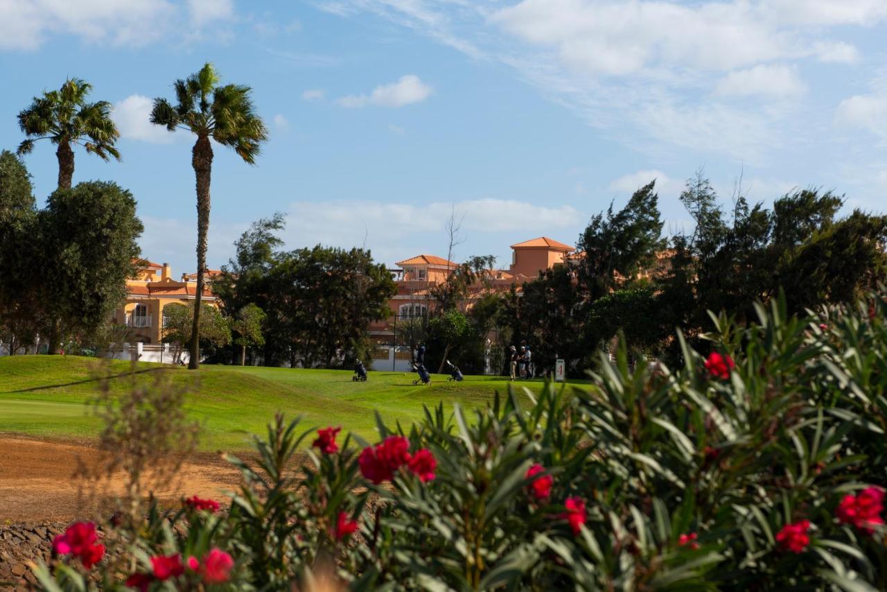 Green View Luxury Appartment In New Complex Pueblo Majorero Next To Golf Course 5 Min Walk From The Beach And Atlantico Shopping Centre In Caleta De Fuste Next To Cassino And Elba Sara Hotel 2 Bedrooms 2 Bathrooms Huge Terace! Екстериор снимка